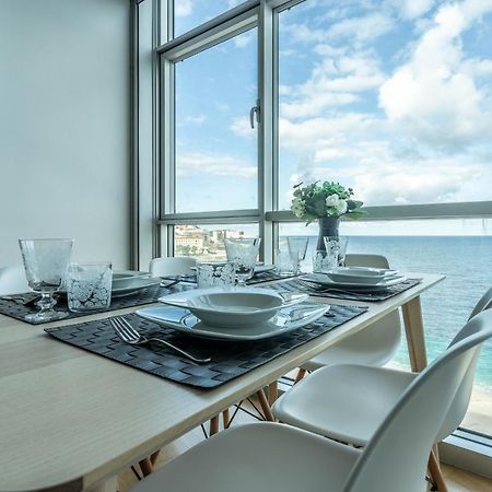 Apartamento En Primera Linea De Playa Riazor A Coruna Exterior photo