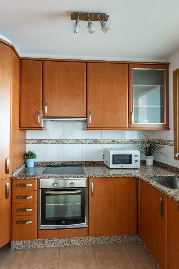 Apartamento En Primera Linea De Playa Riazor A Coruna Exterior photo